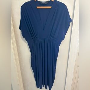 Norma Kamali XXL dark blue V neck dress. Flattering V and elasticated wa…